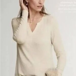 Cabi Oatmeal Simple Tee Cream V-Neck Long Sleeve Knit Top
